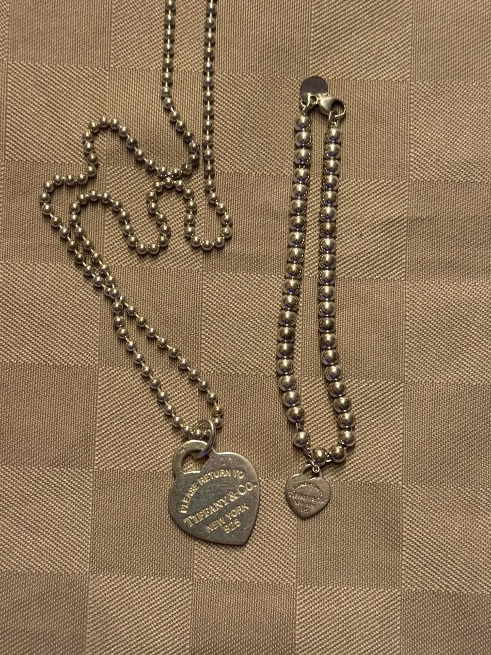 Altri gioielli: Authentic Tiffany & Co. Necklace & Bracelet Set, Silver – Usato da Brunnen venduto da Gari99 1