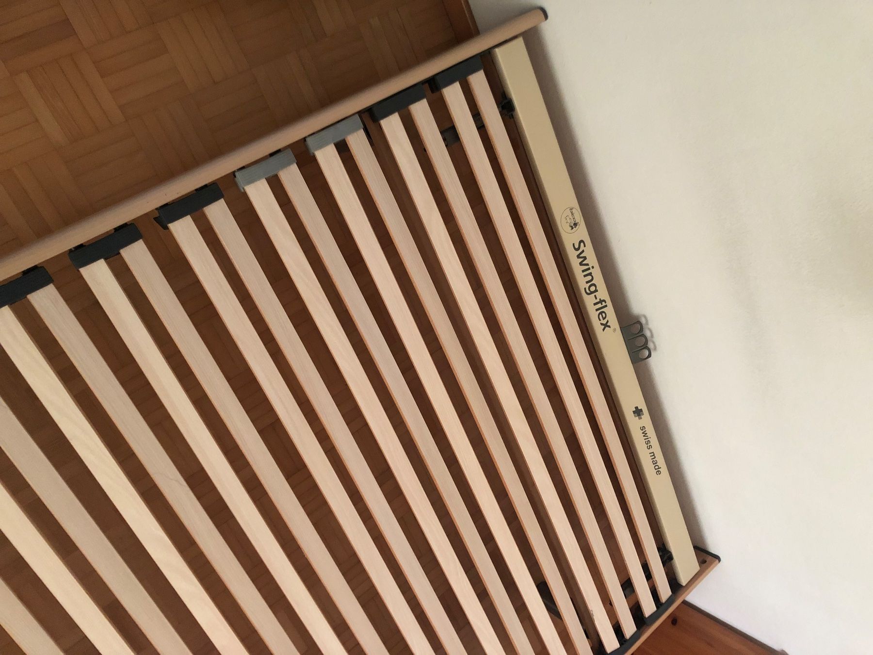 Betten: Bettgestell 210x140 – Gebraucht aus Sissach von mar_yw99 2