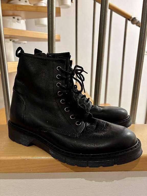 Scarpe da donna: Boots à lacets cuir noir 38 c neuf – Nuovo (secondo la descrizione) da Perroy venduto da barballalla