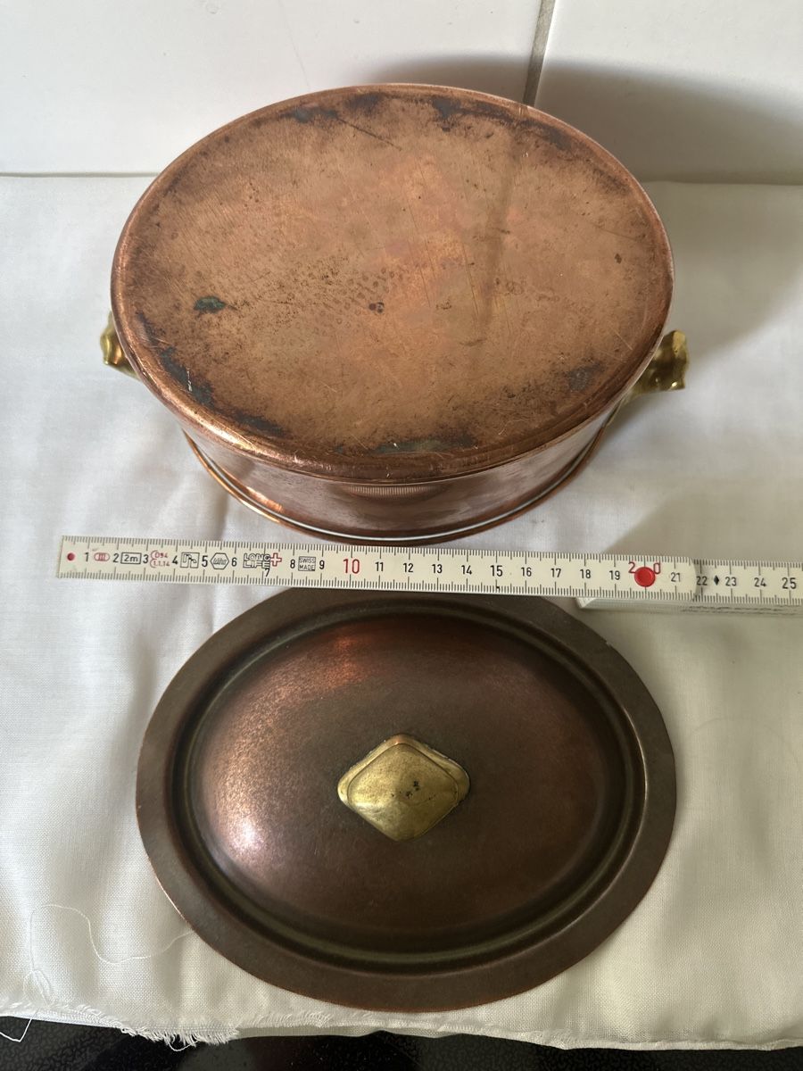 Casseroles: Antiker ovaler Kupfertopf mit Messinggriffen – D'occasion à Zürich par Chaeffeler 4