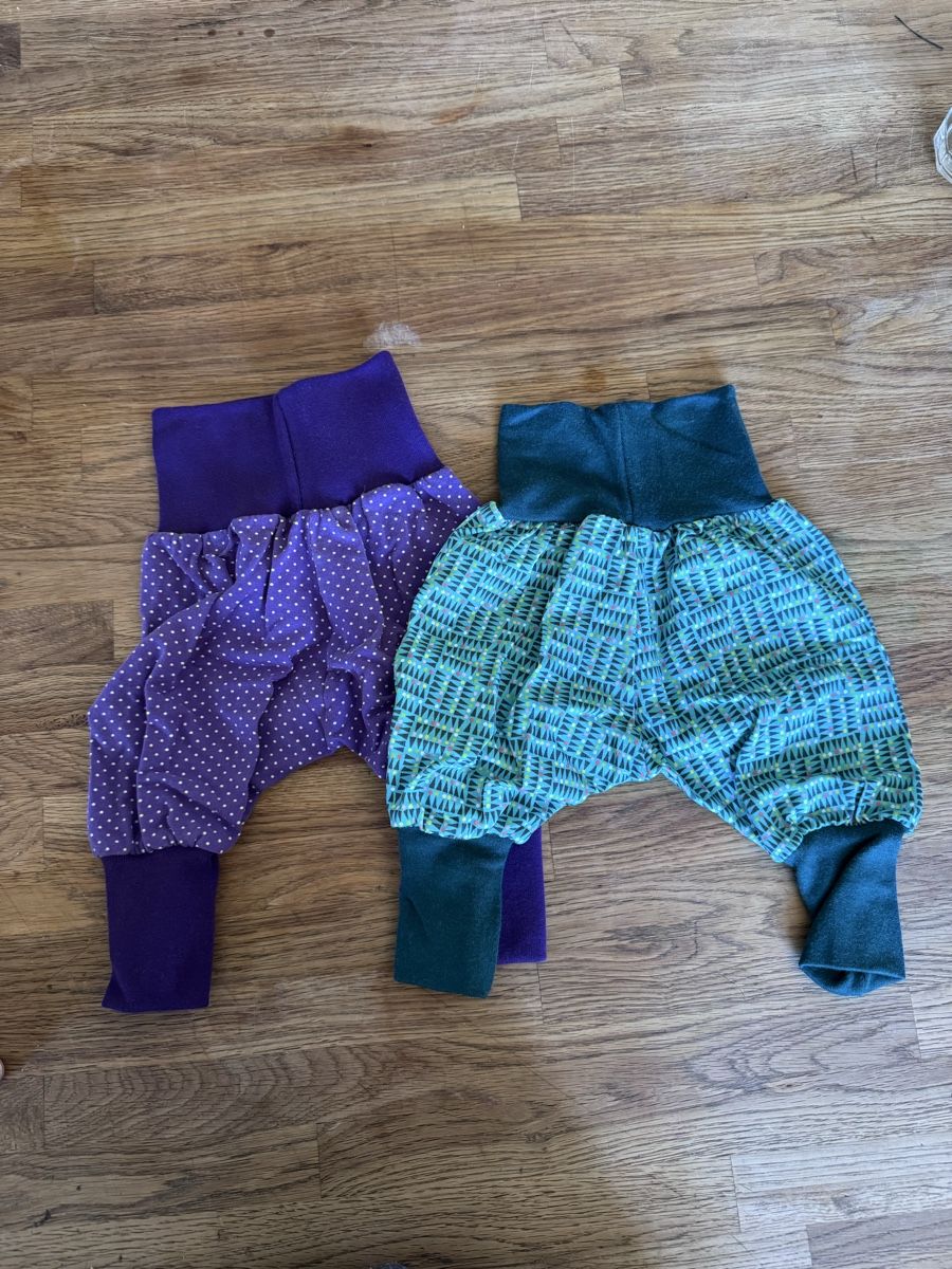 Lotti & Set di vestiti: 4x Hosen Gr 50 – Usato da Unterkulm venduto da Muus713 1