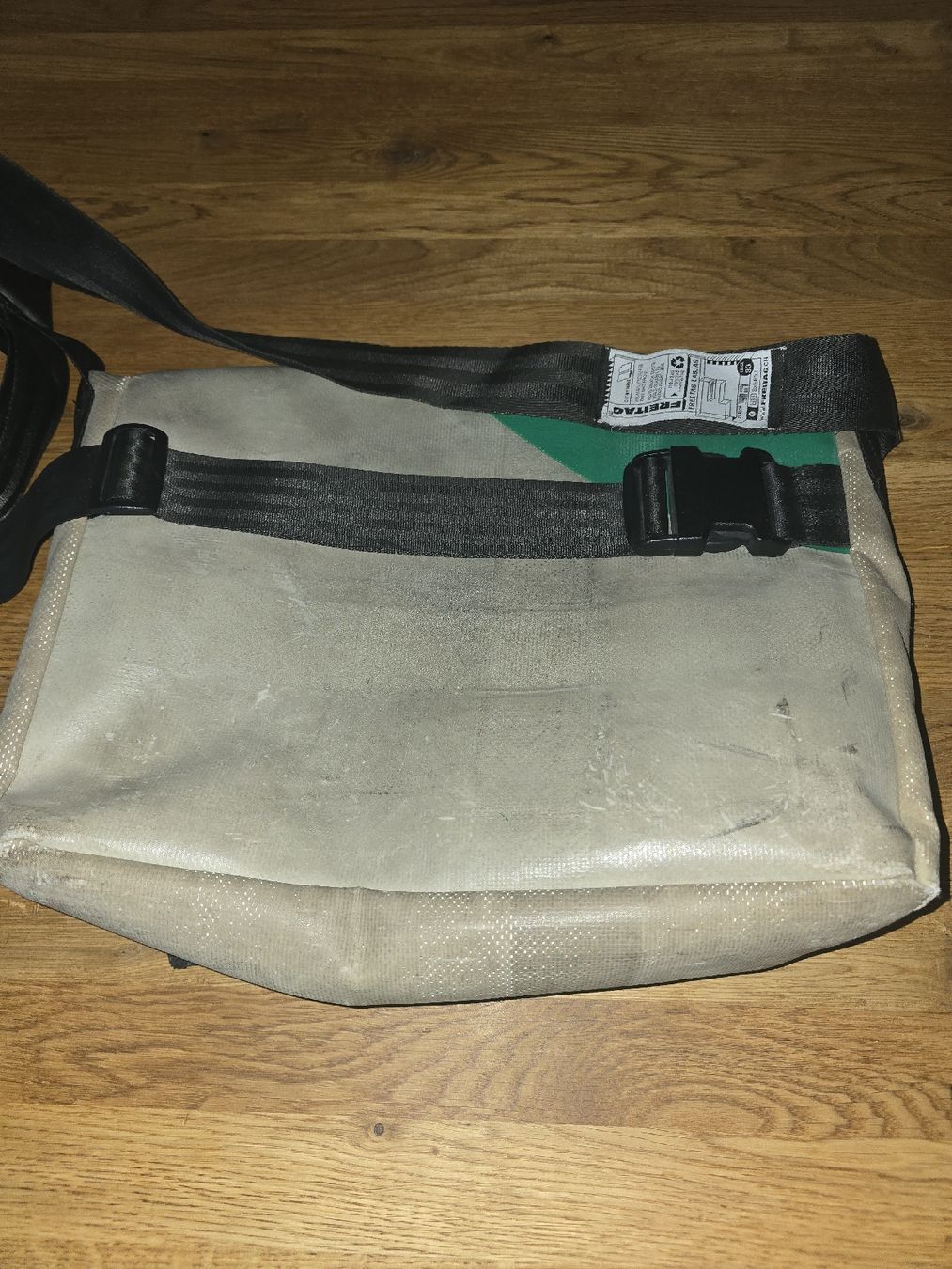 Freitag Taschen: FREITAG TASCHE – Gebraucht aus Bülach von zer_c8c2 4