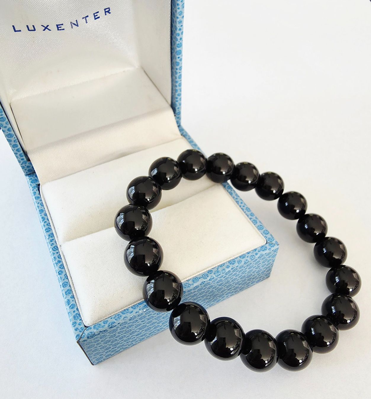Armbänder & -reifen: Klassisches Onyx-Edelstein Armband  - neu – Neu und originalverpackt aus Uetikon am See von Coralreef