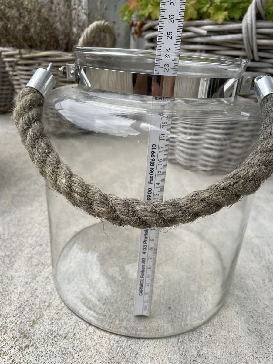 Tutte le decorazioni: Windlicht aus Glas mit Seilgriff  – Usato da Niederbüren venduto da Poschti_19 1