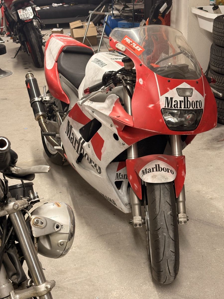 Yamaha Strada: Yamaha FZR 1000 Exup – Usato da Zürich venduto da lui_762d 1