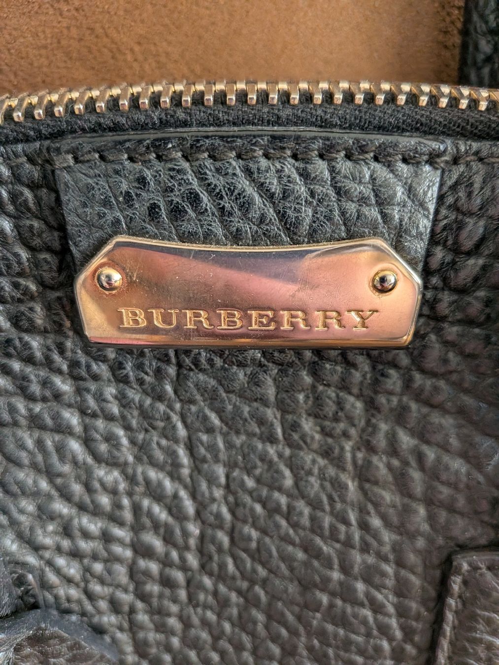 Burberry Borse da donna: Authentic Burberry Black Leather Dome Handbag - Stunning! – Usato da Zürich venduto da yan_8lg2 5