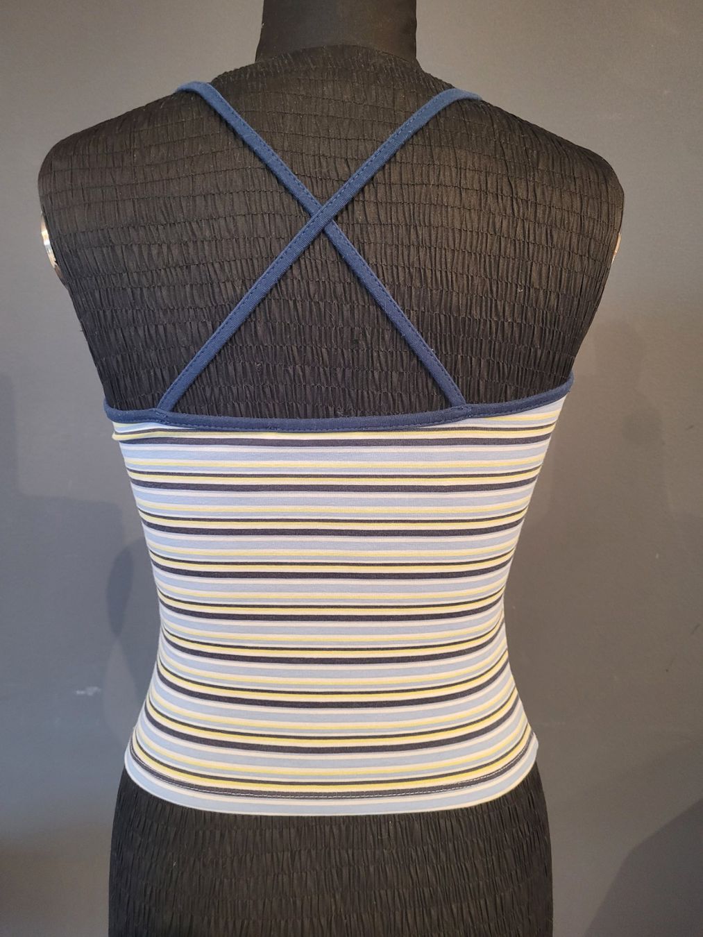 Bershka Camicette, T-shirt & Top: Spaghetti Top - Bershka – Nuovo (secondo la descrizione) da Fahrni b. Thun venduto da zengis 1