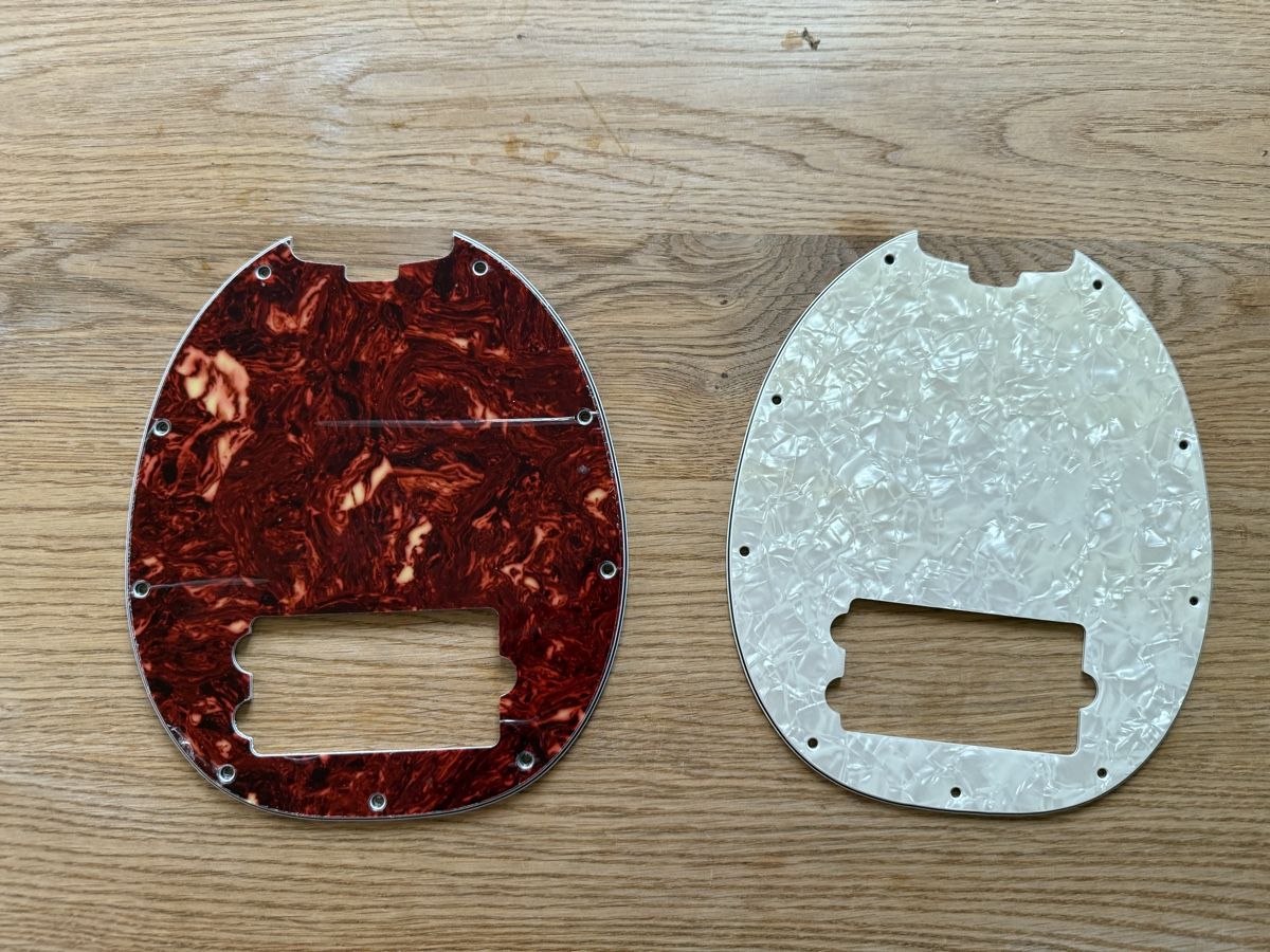 Music Man Strumenti musicali: Musicman Stingray Pickguards – Nuovo (secondo la descrizione) da Zürich venduto da grafvonara