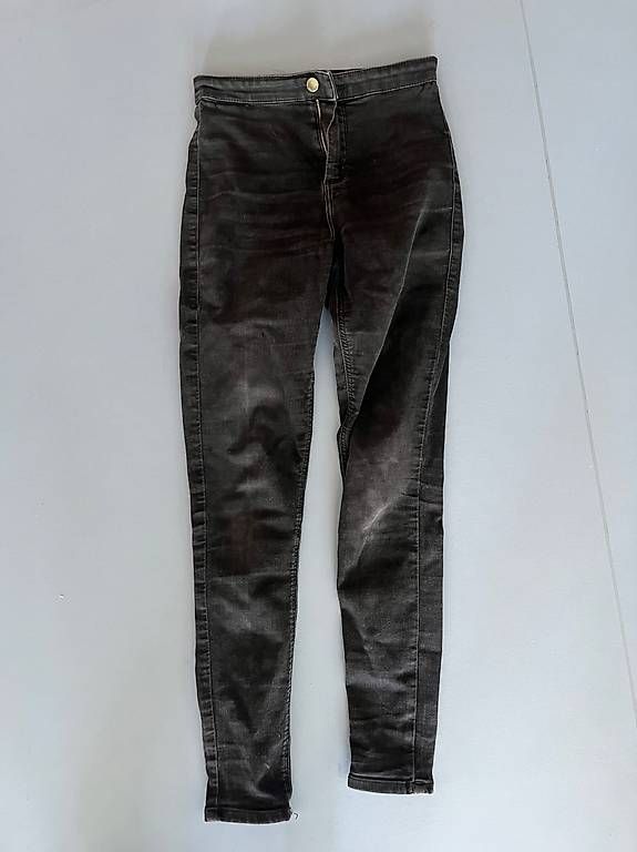 Jeans: Jeanshosen Grau-Schwarz – Usato da Dübendorf venduto da jjs_t925 1