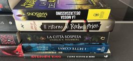 Diversi libri thriller fantasy 