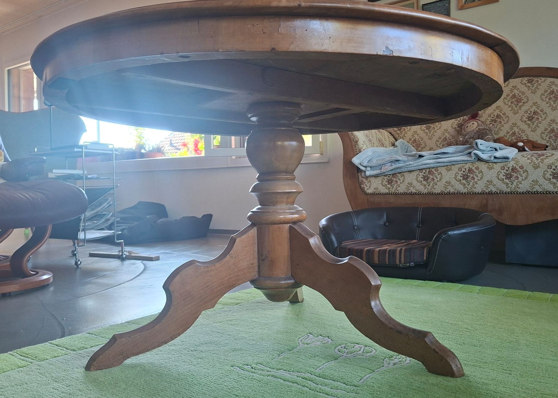 Tavoli: Runder Holztisch, Durchmesser 100cm – Usato da Kirchdorf BE venduto da 45000stichworte 1