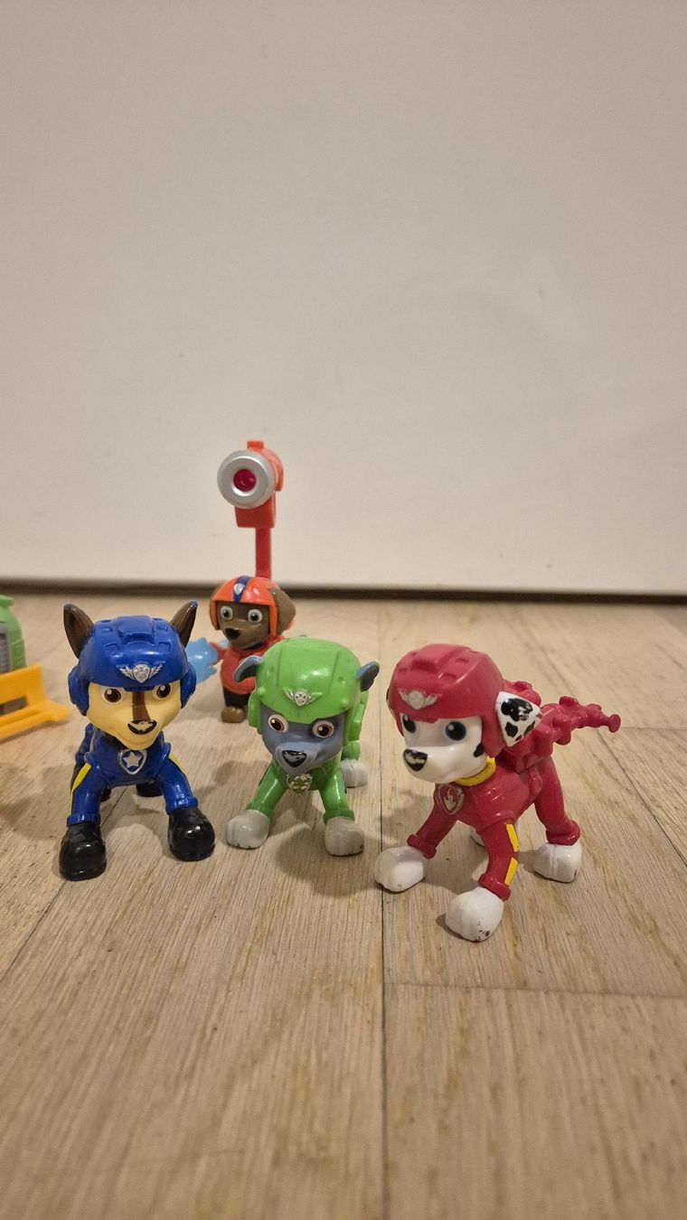 Statuette: Paw Patrol Figuren – Usato da Obfelden venduto da Luna90 2