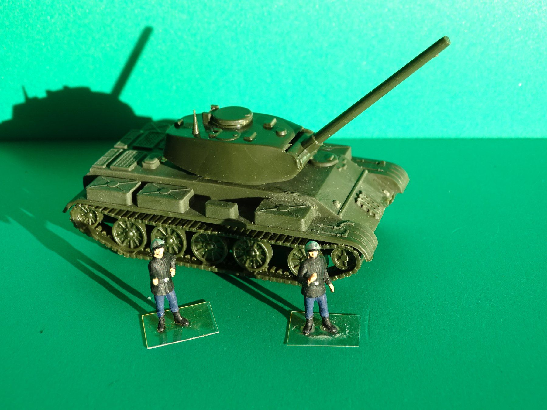 Modellini d'auto: Panzer von Roco mit Figuren 1/87 – Usato da Bretzwil venduto da Meex 1