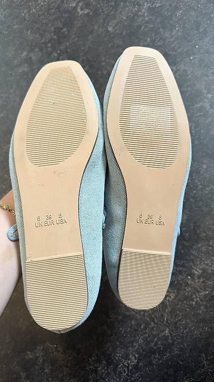 Scarpe da donna: Mary-Janes hellblau, Gr. 39, Neu – Nuovo e nell'imballaggio originale da Bern venduto da sshueli 1