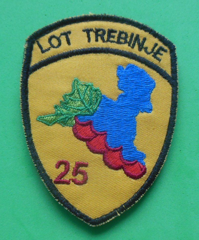 Schweizer Armee Toppe: EUFOR - Schweizer kontingent – Usato da Zwillikon venduto da Boban69