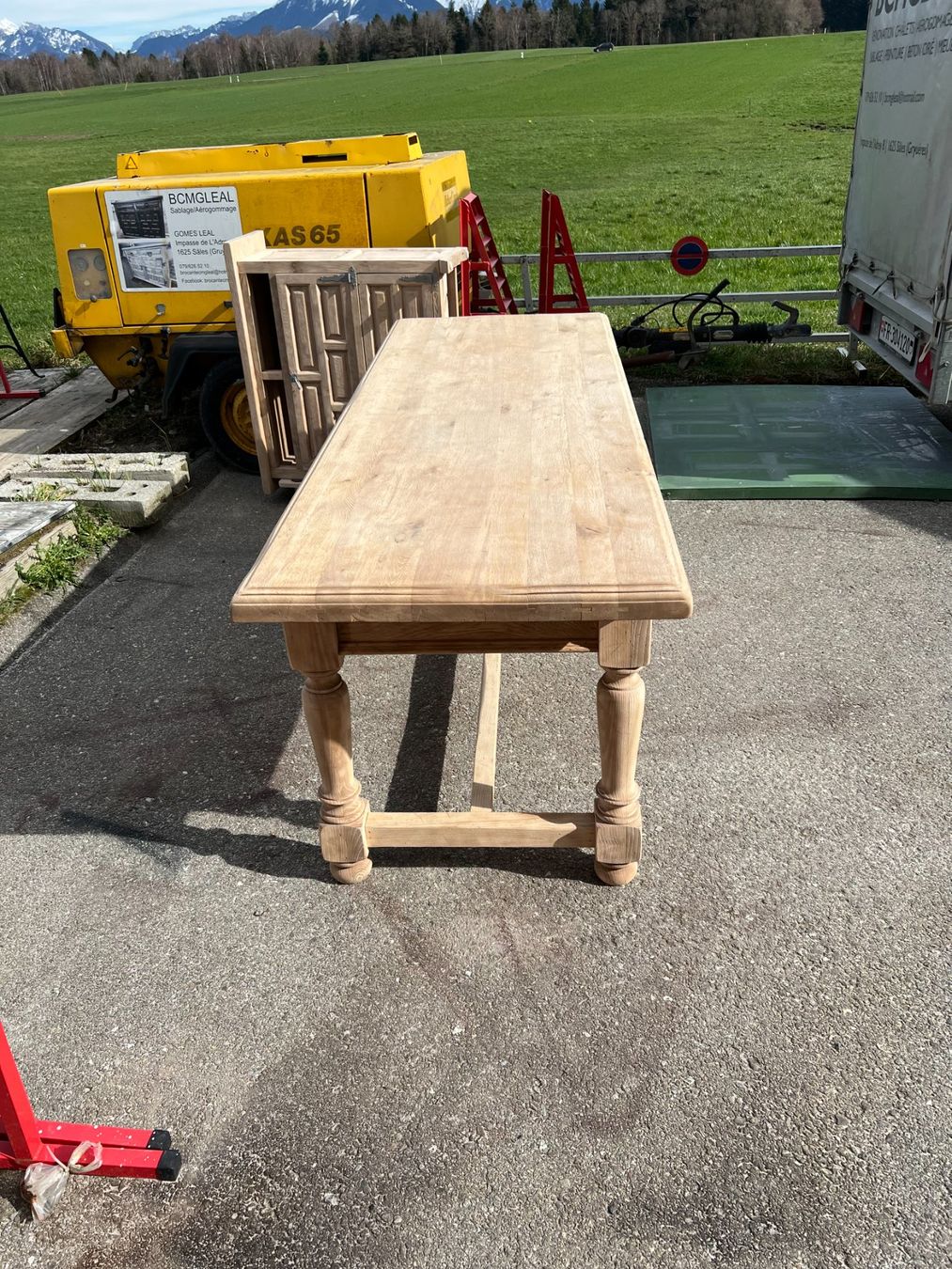 Tavoli: ART 1049-G Table chêne sablé – Usato da Pont-La-Ville venduto da BCMGLEAL 3
