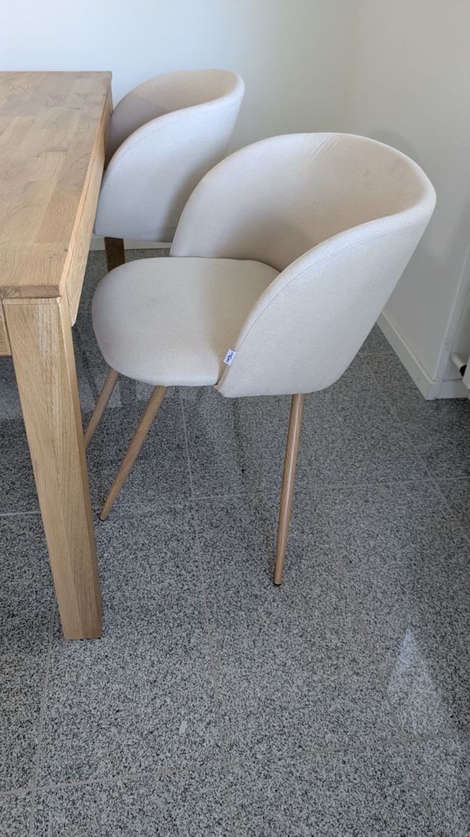 Chaises: 3-4 Esszimmerstühle beige – D'occasion à Glattfelden par Sparina 3