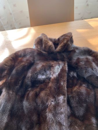 Stylische  Nerzjacke in Gr.36-38 schokoladenbraun ungetragen