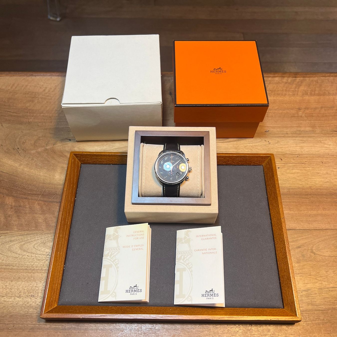 Hermès Orologi: Hermès Arceau Brown Dial Automatic Chronograph Full Set AR4 – Usato da Carouge GE venduto da Watchaser 9