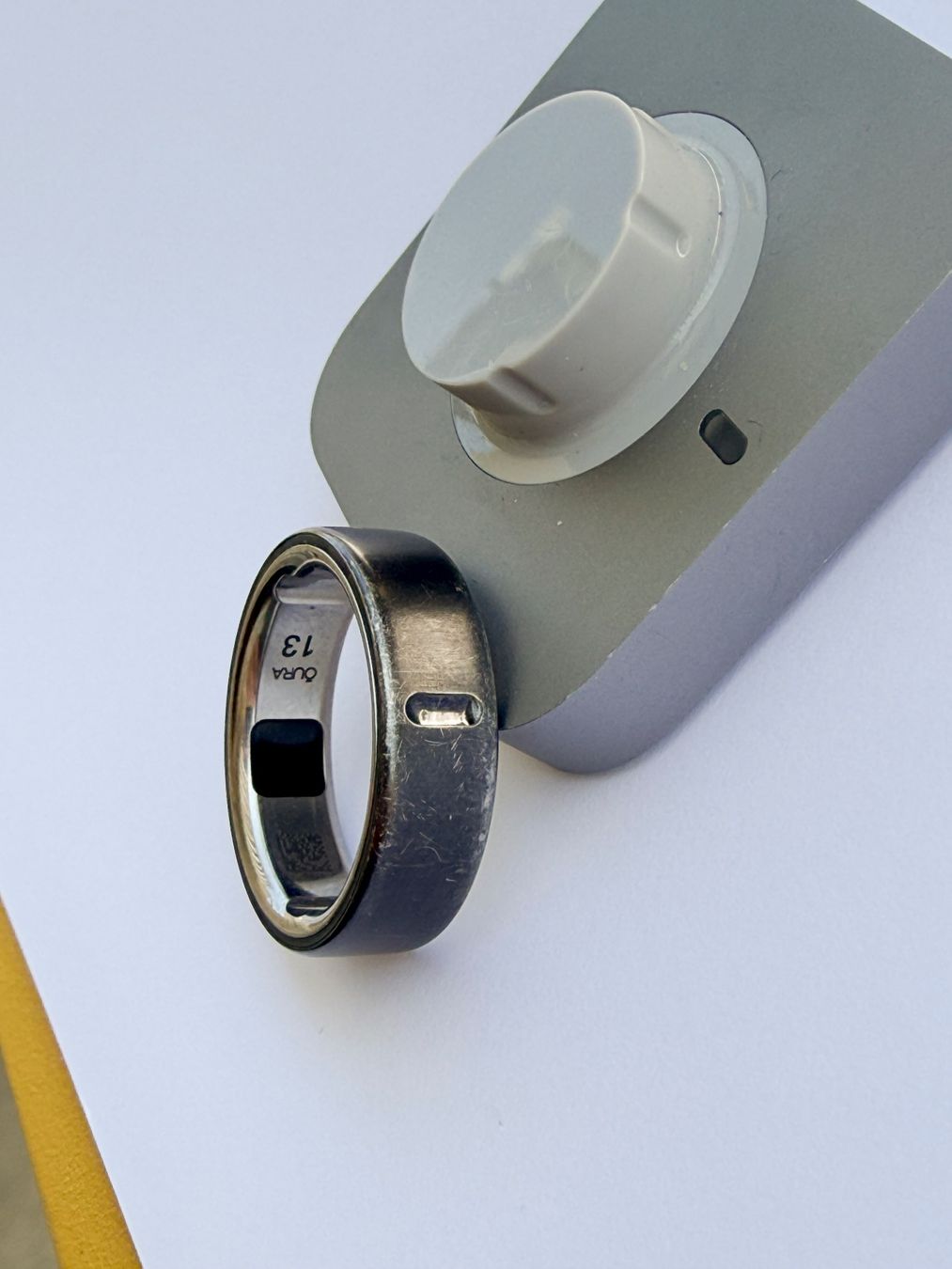 Oura Anelli: Oura Ring Gen 4 Stealth, Grösse 13, inkl. Ladegerät – Usato da Windisch venduto da san_59bp 3