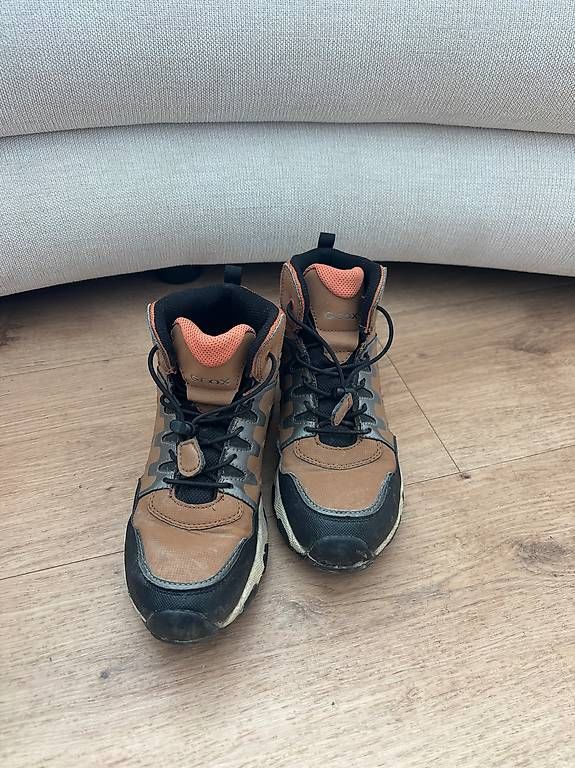 Geox Scarpe da uomo: Geox Wanderschuhe , gr 35 – Usato da Küttigen venduto da san_2x92 1