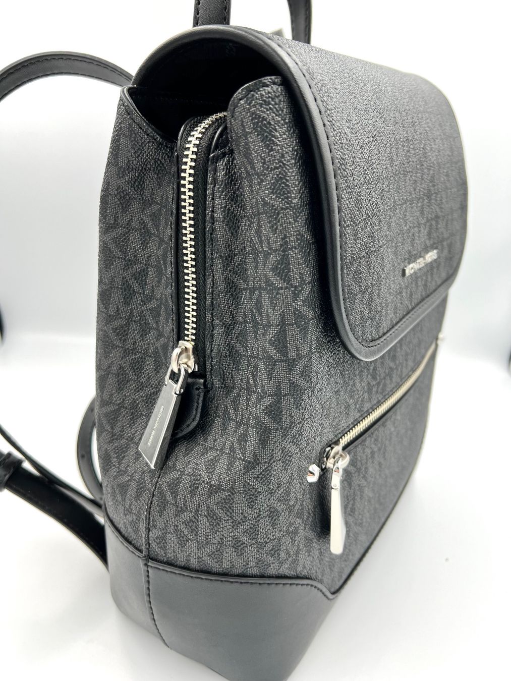 Michael Kors Rucksäcke: Michael Kors Rucksack black mit MK print – Neu und originalverpackt aus Wiedlisbach von Sistershop 2