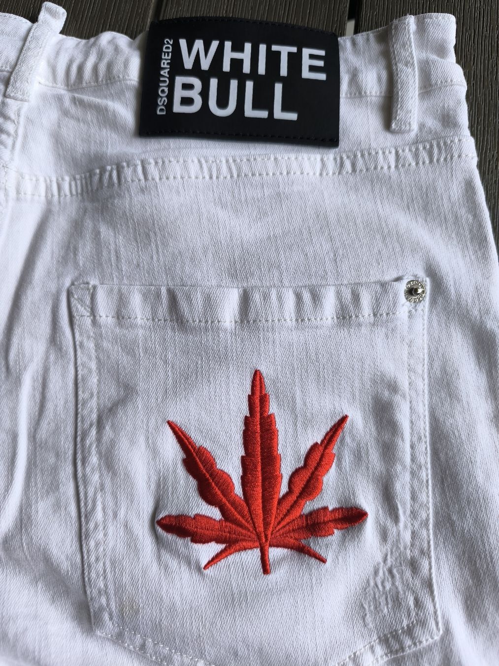 Dsquared2 Jeans: DSQUARED2 jeans Shorts 46 – D'occasion à Oensingen par Outlet_Super_Sale 2