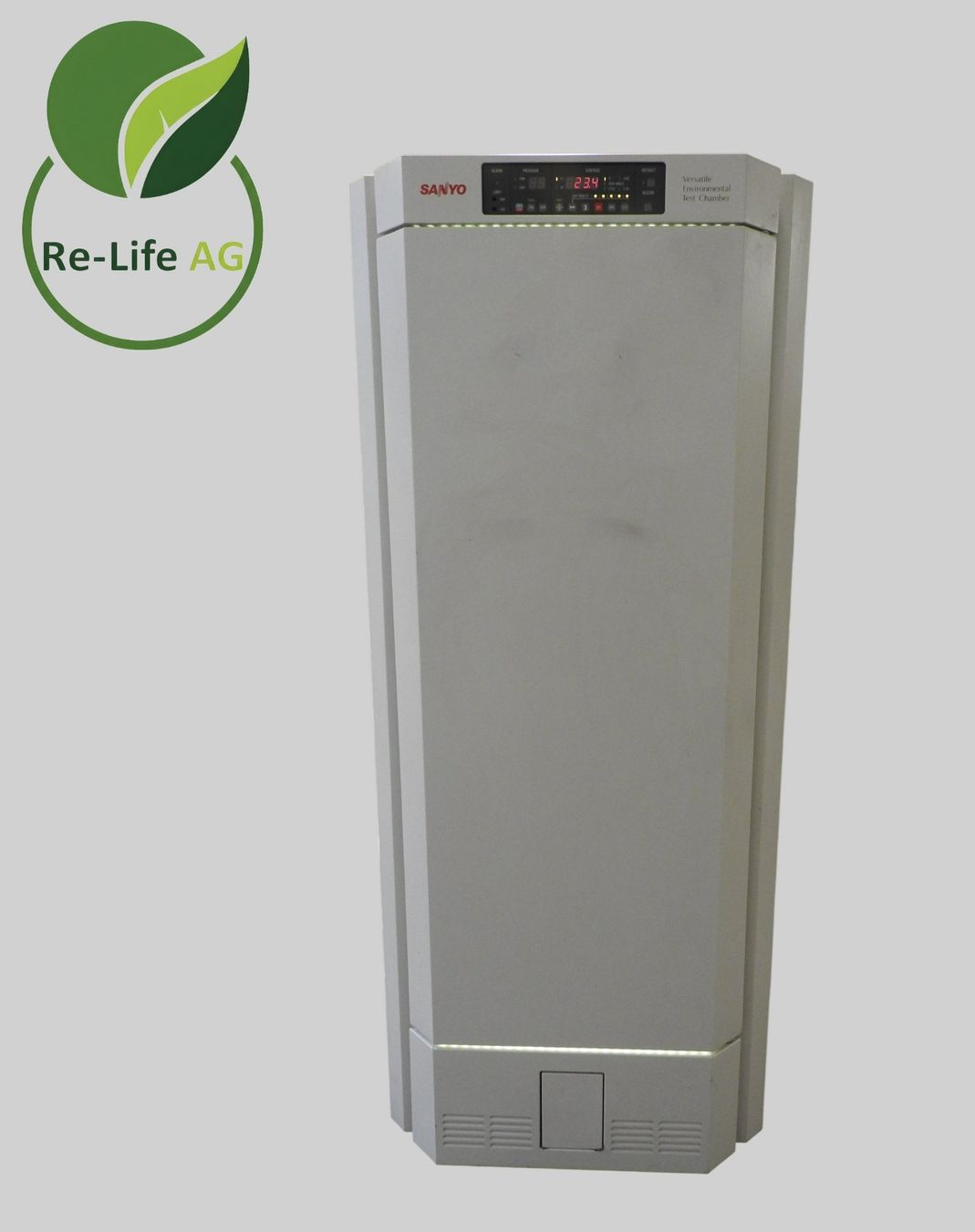 Tutte le macchine: Sanyo MLR-350 Environmental Test Chamber – Usato da Reinach BL venduto da Re-LifeAG_Labor2 1