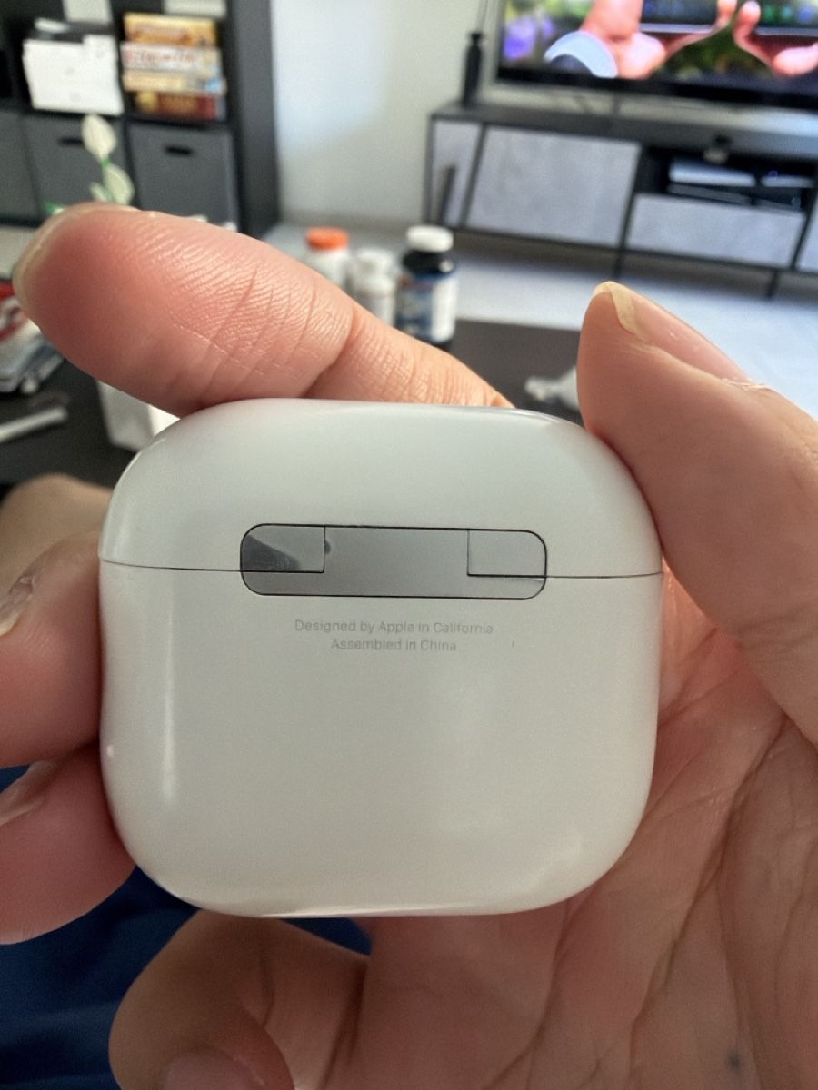 Apple Cuffie: Apple AirPods 4 good condition used – Usato da Bülach venduto da ZhengGong 4