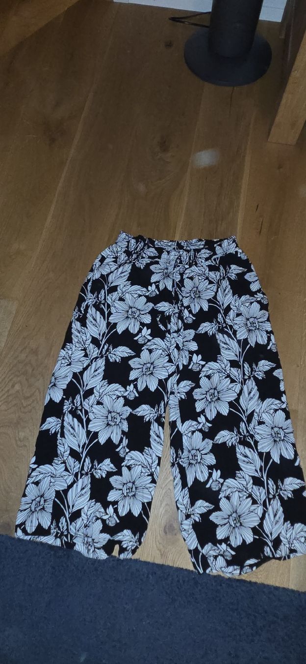 Hosen: Sommerhose – Gebraucht aus Arni BE von Jolanda2000
