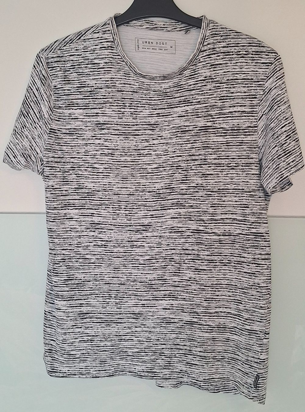 T-shirts: T-Shirt Herren Grösse M – D'occasion à Feuerthalen par kigo87