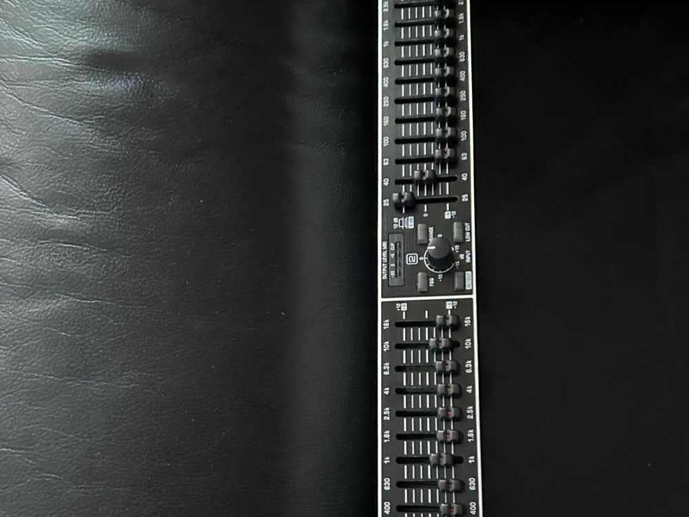 Behringer Equalizzatori: Behringer ULTRAGRAPH PRO FBQ1502HD – Usato da Jegenstorf venduto da malartv 3