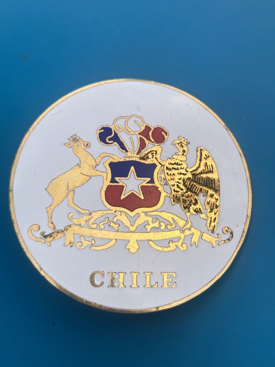 Medaillen: Emaille Auto Plakette CHILE – Gebraucht aus Aarburg von Yula24