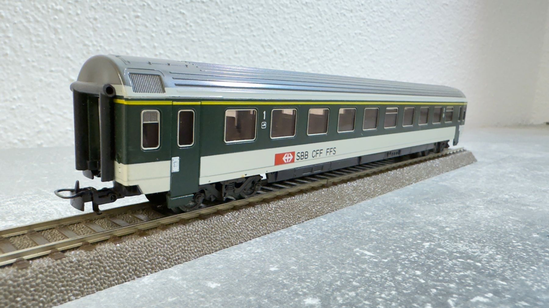 Märklin Modellini di ferrovie: Märklin Personenwagen H0 / AC – Usato da Windlach venduto da Kelebra 2