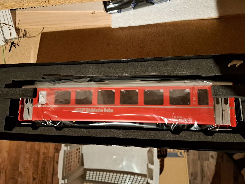 LS Models PI9722 - SBB Carrozza a compartimenti di 2 Classe - Art