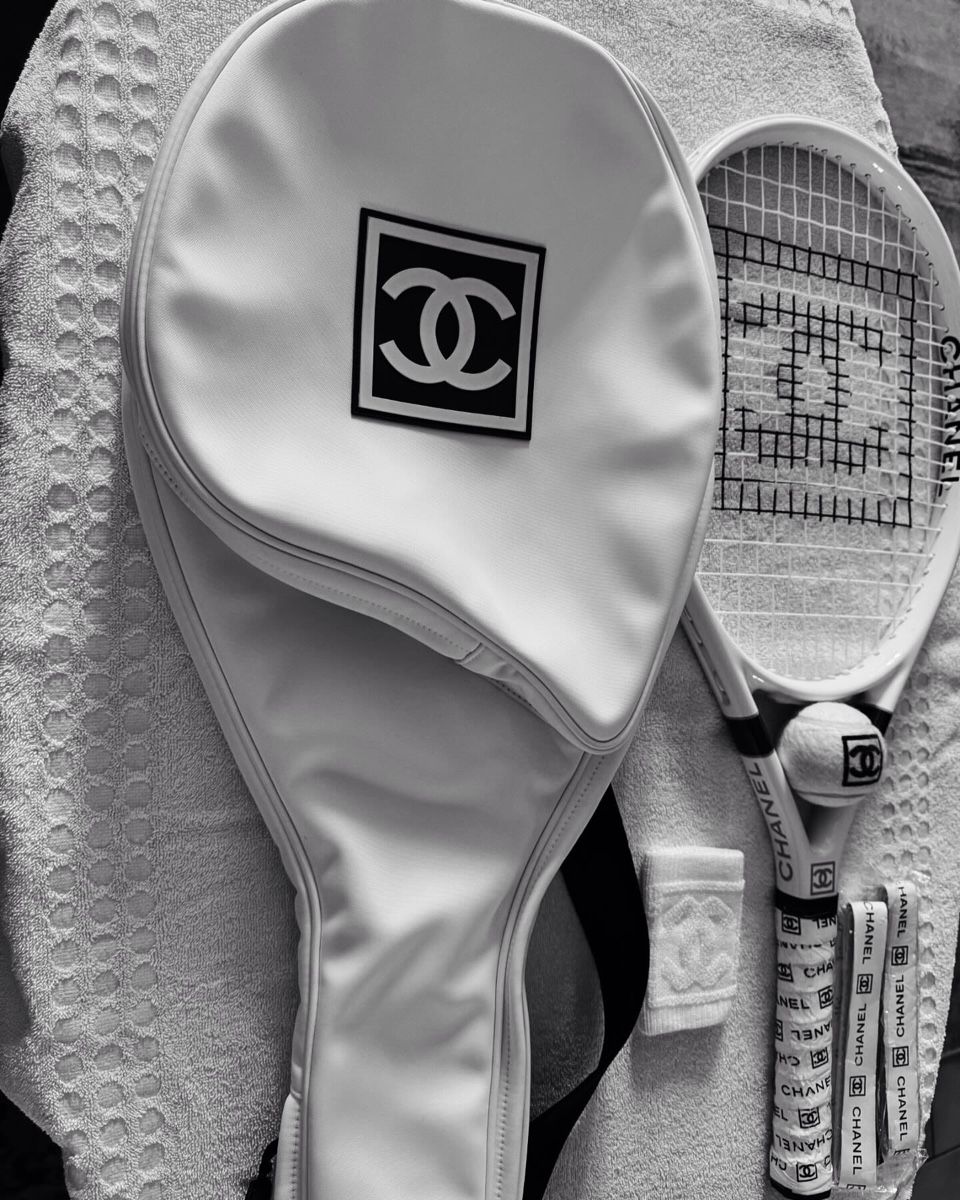 Racchette: Set de Tennis complet Chanel – Nuovo e nell'imballaggio originale da Neuchatel venduto da mar_9blm 1