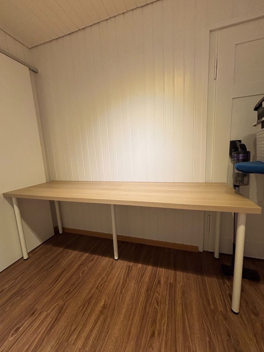 Ikea Scrivanie: Ikea Tisch – Usato da Amriswil venduto da Liaaicha
