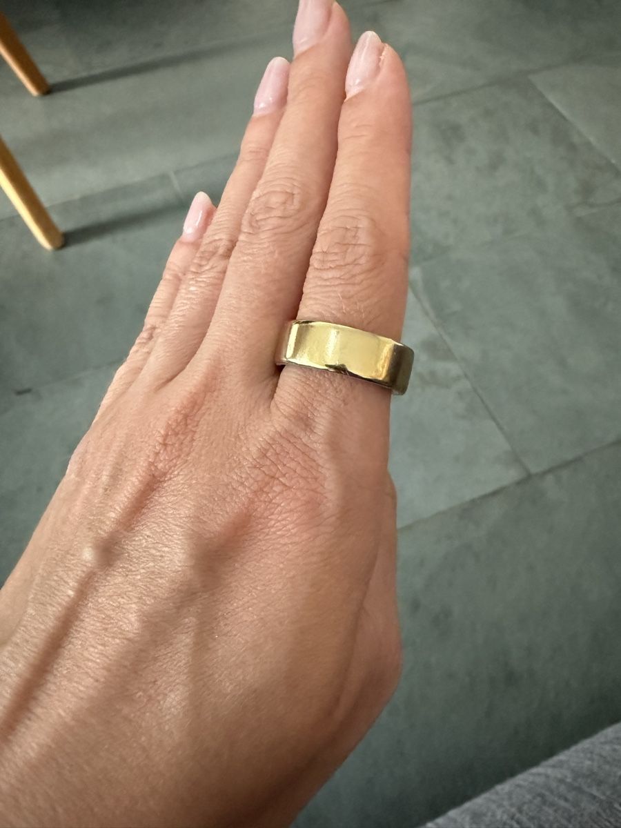 Oura Anelli: Oura Ring 4 Yellow Gold Size 9 – Usato da Thalwil venduto da belladelcarlo 1