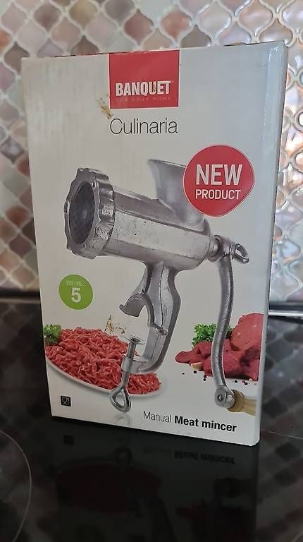 Elettrodomestici da cucina: BANQUET Manual Meat Grinder /Manueller Fleischwolf – Usato da Zürich venduto da danielaportugal