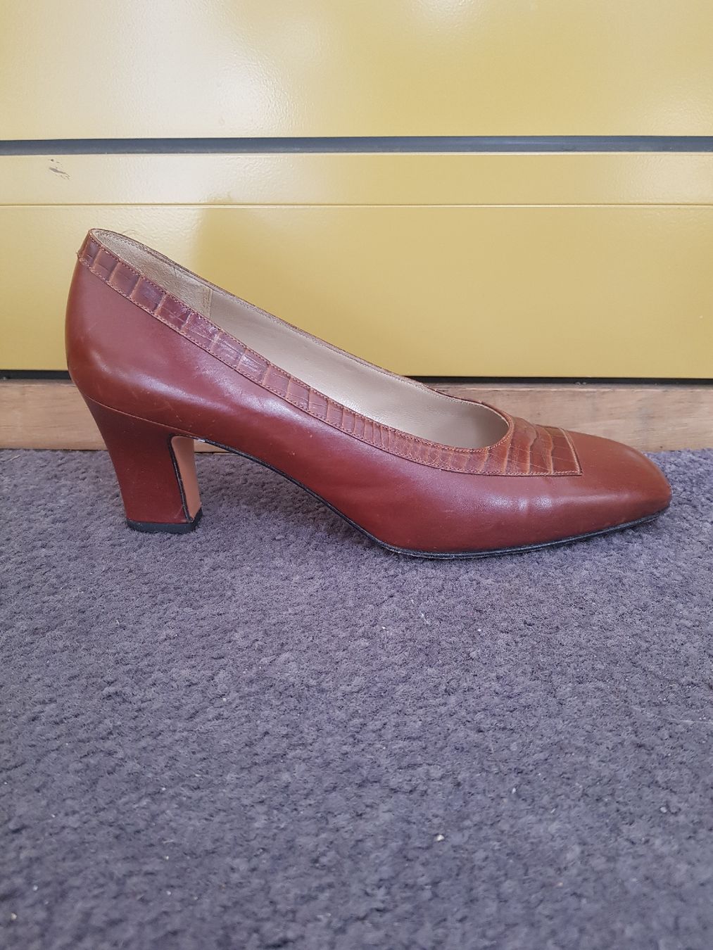 Salvatore Ferragamo Scarpe da donna: Salvatore-Ferragamo Pumps – Nuovo (secondo la descrizione) da Zweisimmen venduto da Adorable 8