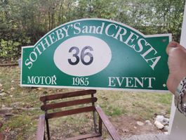 Sotheby's and Cresta Motor Event 1985 Schild Kunststoff