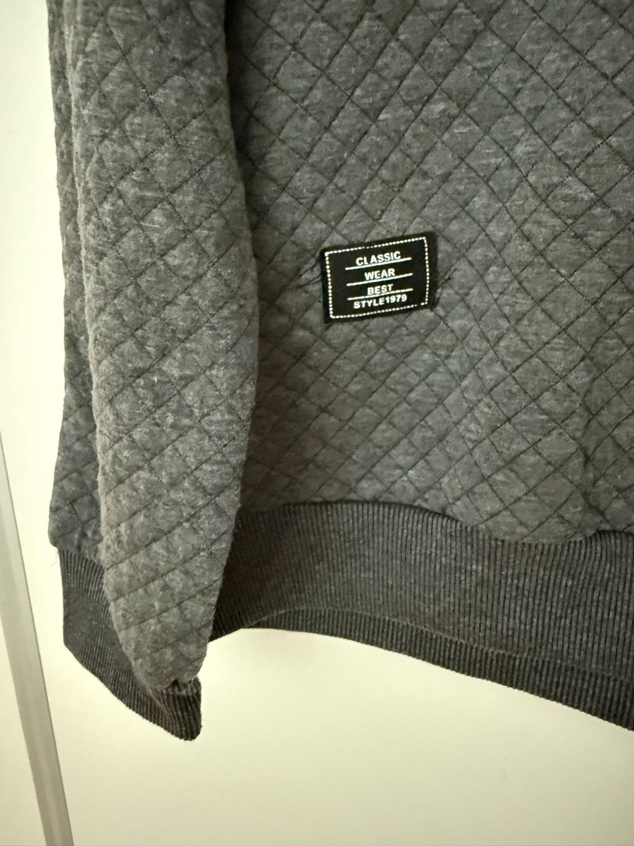 Maglioni & Felpe: Stylischer Pullover mit Karonaht – Usato da Birmenstorf AG venduto da Pat_roll 1