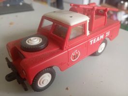 Feuerwehr Land Rover "TEAM 21" Spielzeugauto, rot