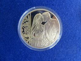 Hochzeit Prinz William + Kate - Der Royale Kuss - 40 mm - PP