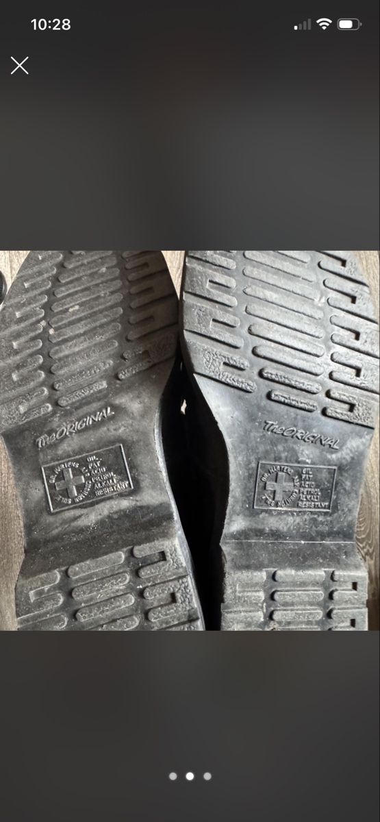 Dr. Martens Herrenschuhe: Dr. Martens 44 – Gebraucht aus Troistorrents von kil_5dl9 2