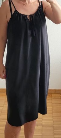 Schönes H&M Sommerkleid, Grösse 44, Schwarz, Top Zustand