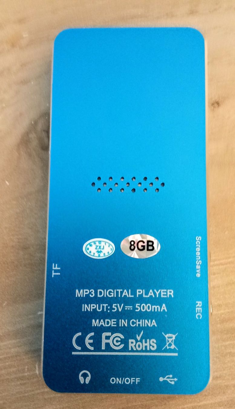Tragbarer Mediaplayer: MP3 Player, Kopfhörer, SD Karten – Neu (gemäss Beschreibung) aus Liebefeld von CD-Urs 2