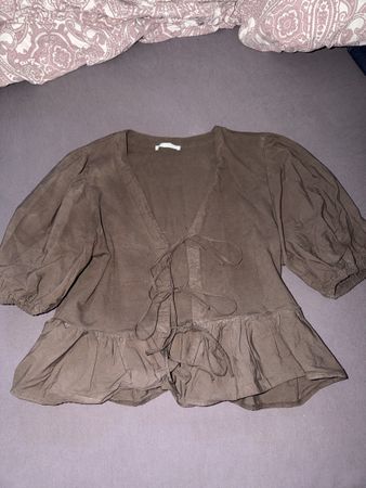 Schicke Sommer Bluse, Khaki Farbe, Grösse, Neuwertig!