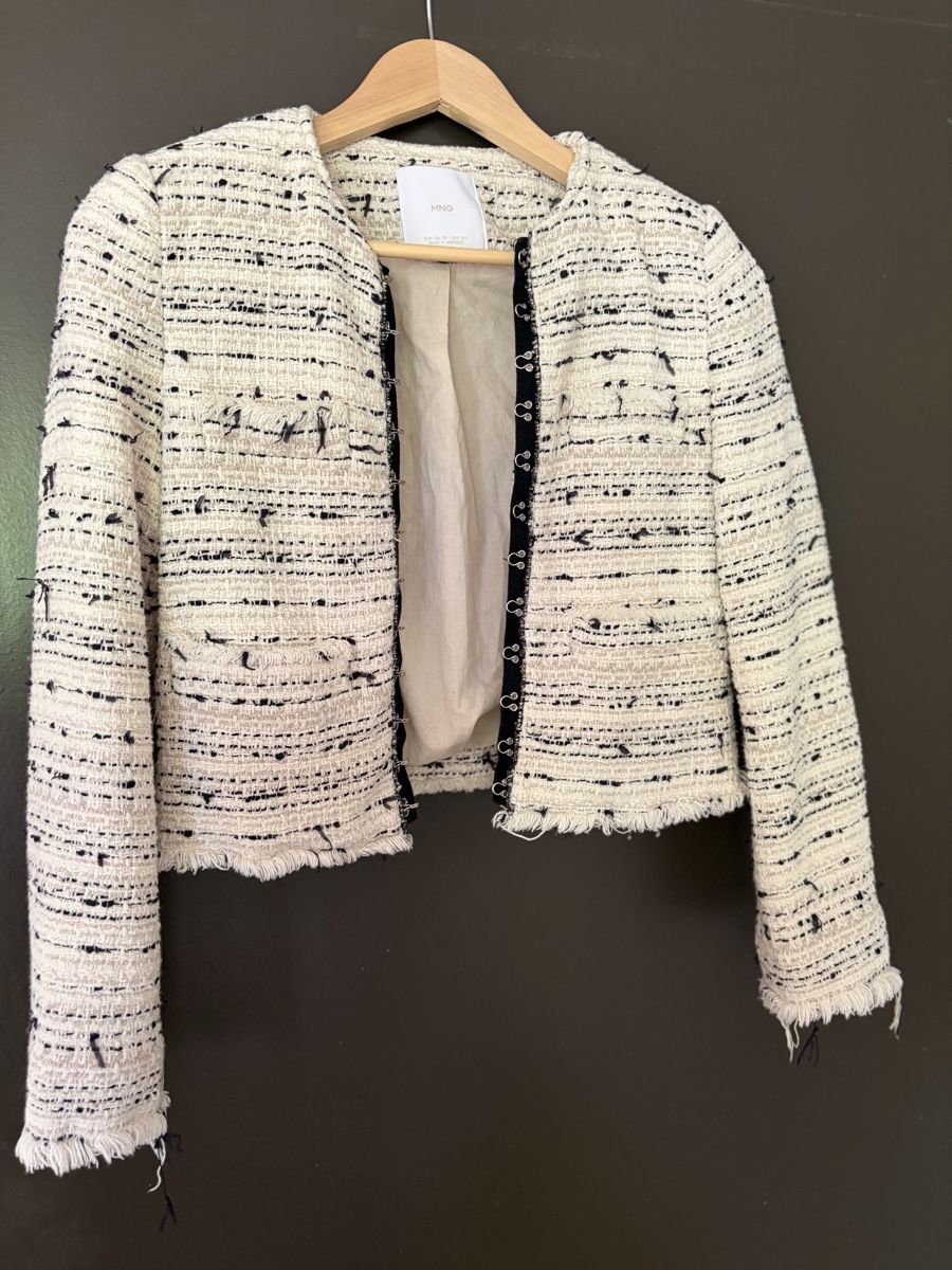 Mango Giacche: Mango tweed Jacket cream black fringe hook closure – Usato da Zürich venduto da FStewart 6