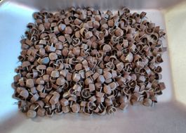 über 500 Regalträger, Kunststoff mit Nagel zum Einschlagen